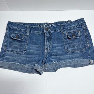 Rue 21 distressed denim shorts. Size 13/14